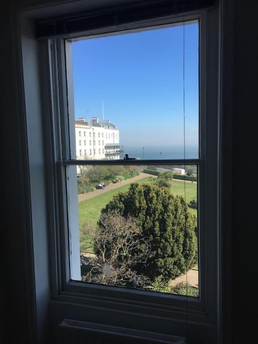 Georgian 5 Storey House, Seaviews, Cinema Room 拉姆斯盖特 外观 照片