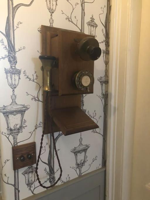 Georgian 5 Storey House, Seaviews, Cinema Room 拉姆斯盖特 外观 照片