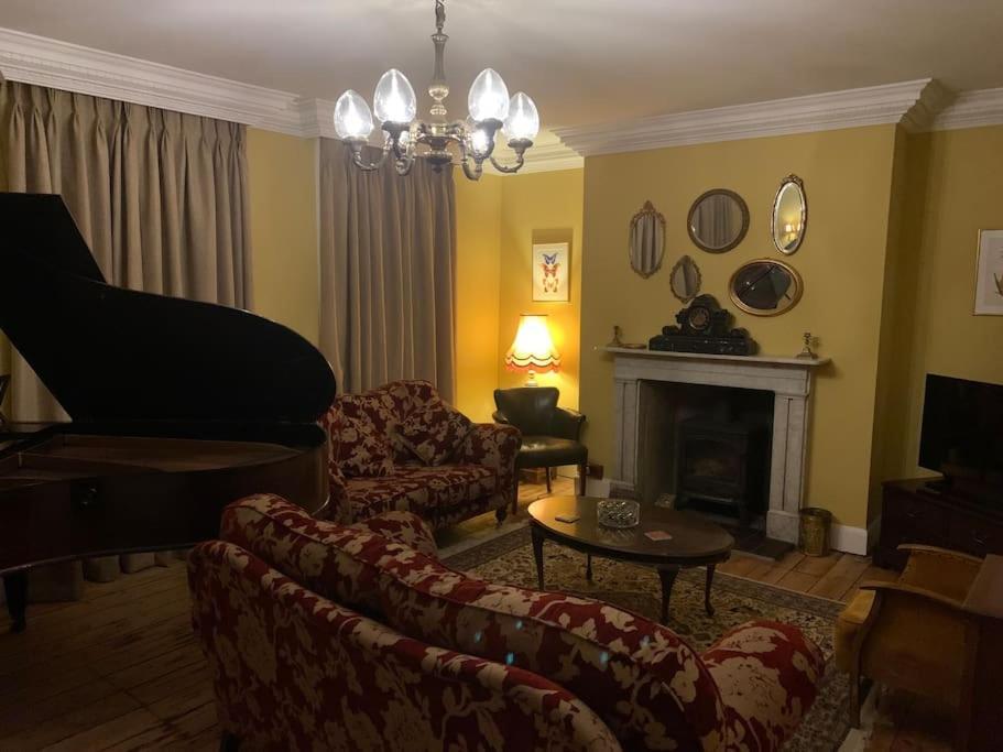 Georgian 5 Storey House, Seaviews, Cinema Room 拉姆斯盖特 外观 照片